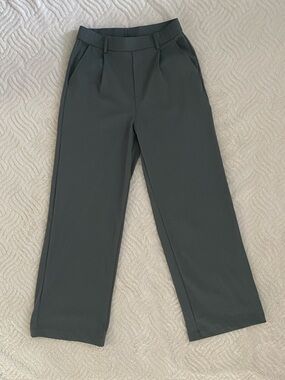 HALARA Women's Wide-Leg Dress Pants in Dark Gray